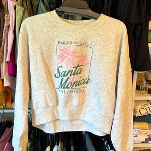 NWT Abercrombie & Fitch Soft AF Cropped Santa Monica Sweatshirt sz M